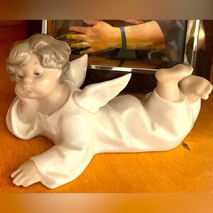 Lladro Angel laying down vintage figure.